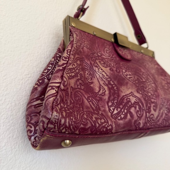 Kisslock Shoulder Bag Tooled Leather Paisley Purple Gold Satchel Boho Whimsygoth - Picture 9 of 9